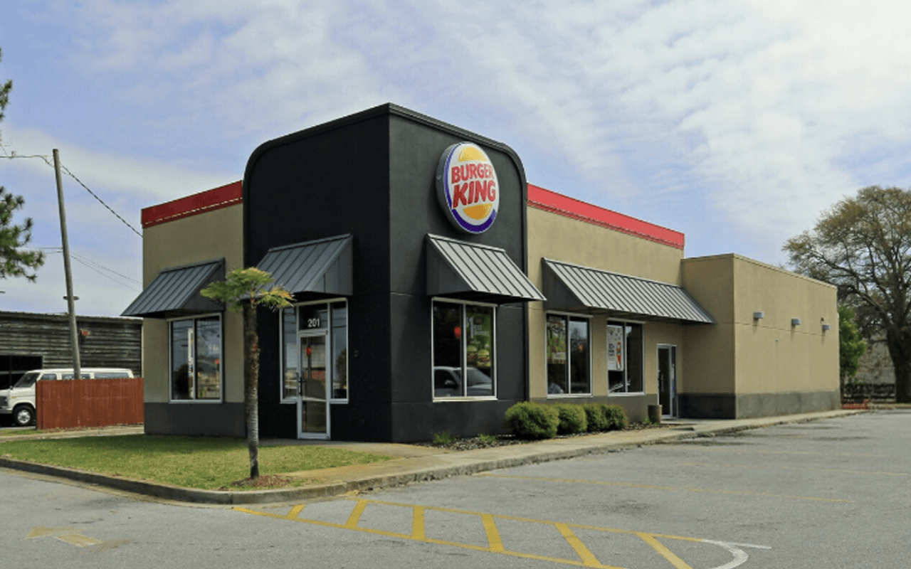 Former Burger King site at 201 FL-393, Mary Esther, FL 32569