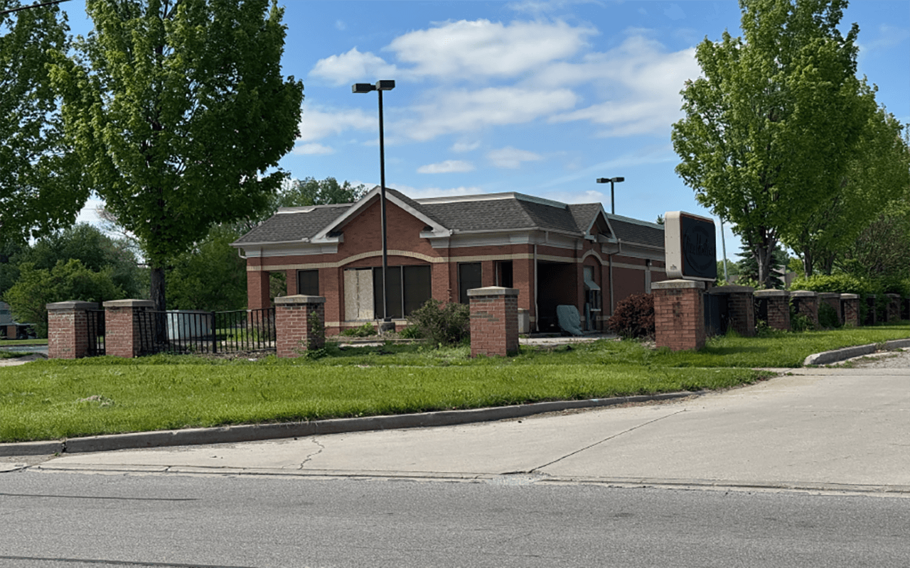 Former Tim Hortons site at 27340 Eureka Road, Taylor, MI 48180