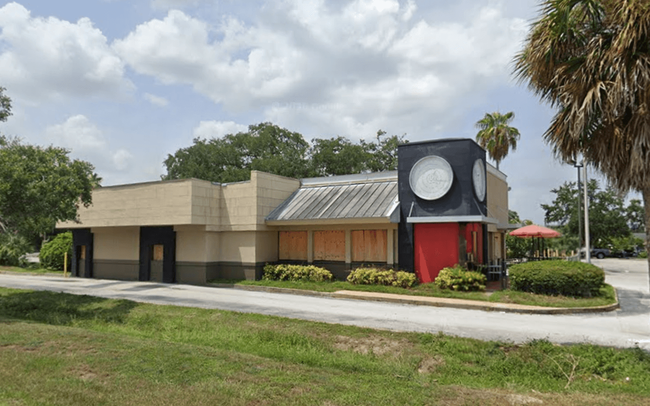 Former Burger King site at 1201 N 14th St, Leesburg, FL 34748